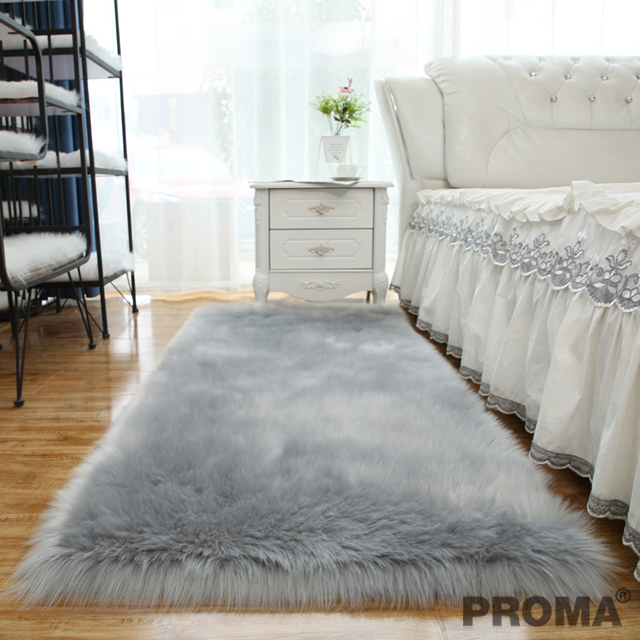 Imitation Wool White Carpet Bedroom Bedside Fur Mat
